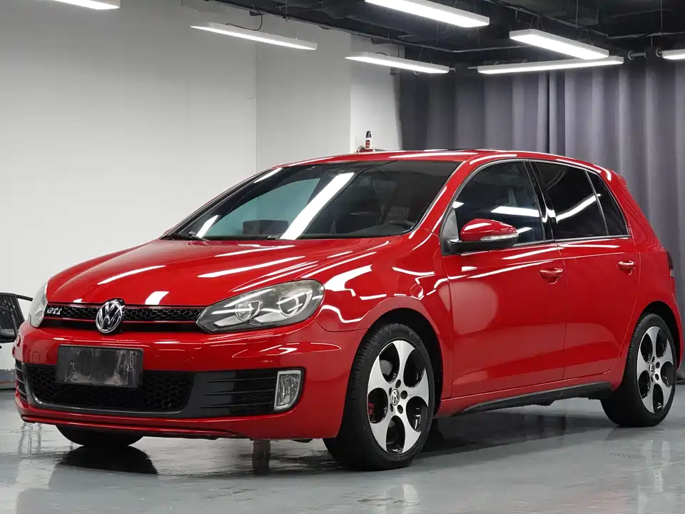 Volkswagen Golf GTI