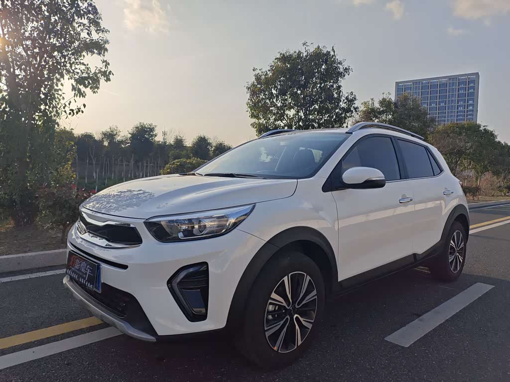 Kia KX1