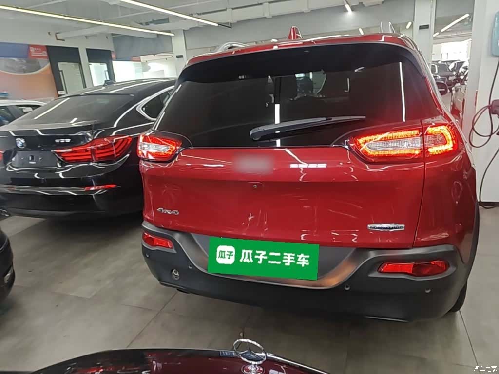 Jeep Cherokee, 2015 6