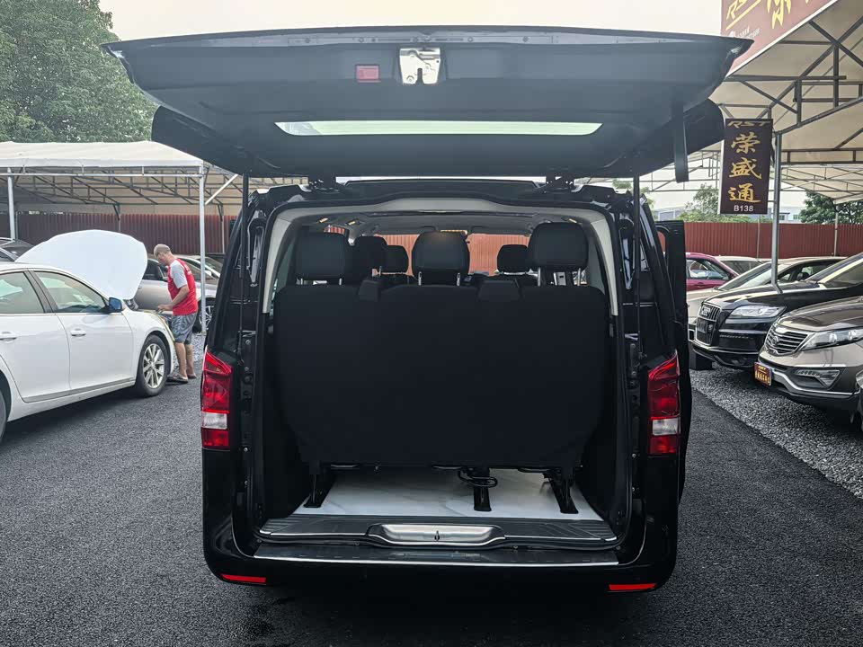 Mercedes-Benz Vito