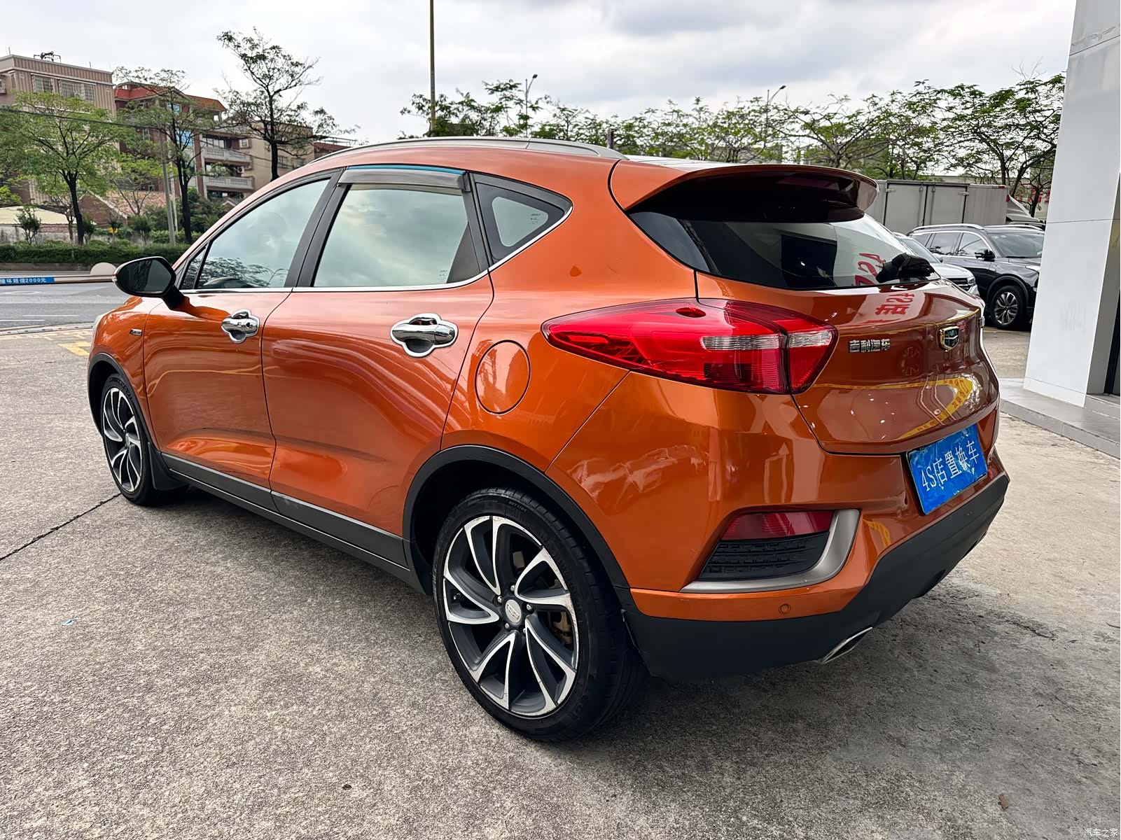 Geely Emgrand, 2016 4