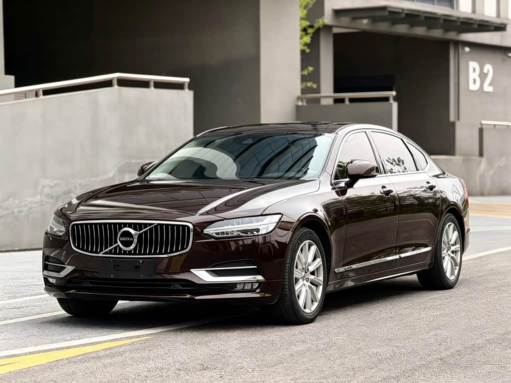 Volvo S90
