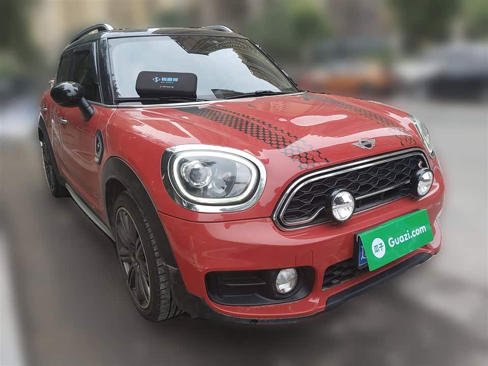 MINI COUNTRYMAN