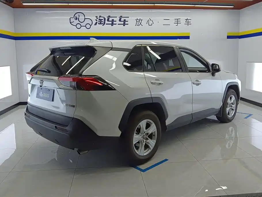 Toyota RAV4 Rongfang