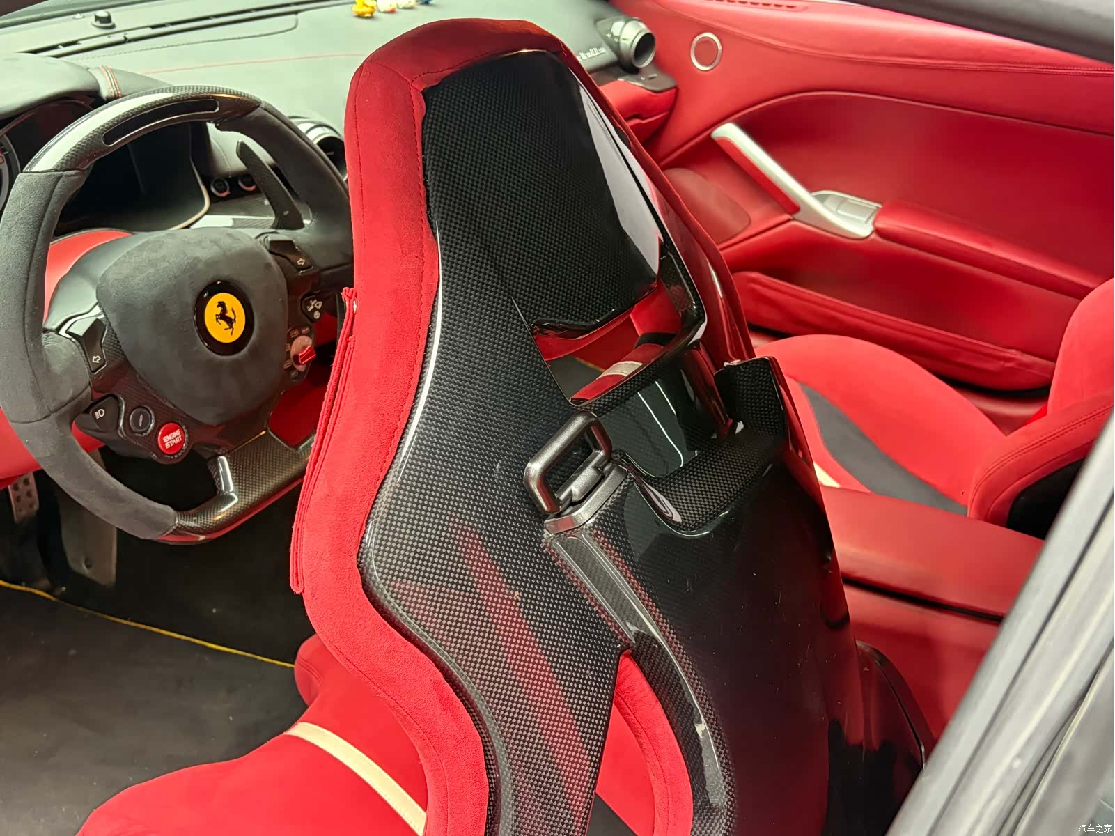 Ferrari F12ber, 2014 15