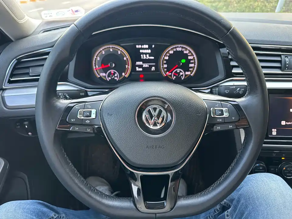 Volkswagen Lingdu