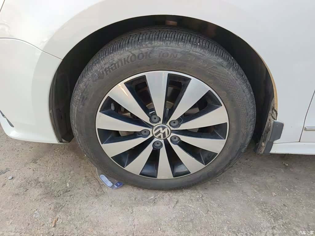 Volkswagen Sagitar, 2016 25