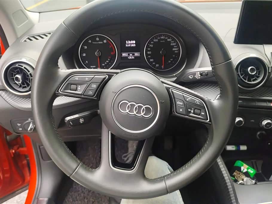 Audi Q2L Audi Q2L