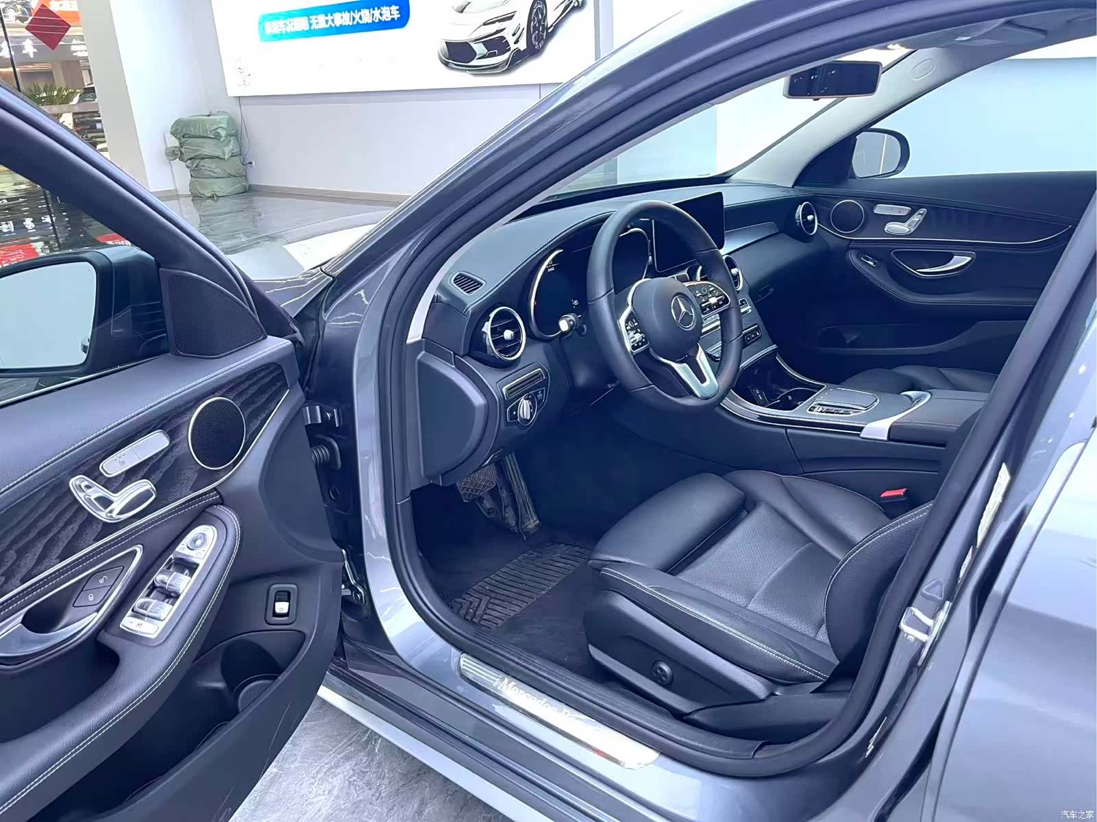 Mercedes-Benz C-Class, 2019 4