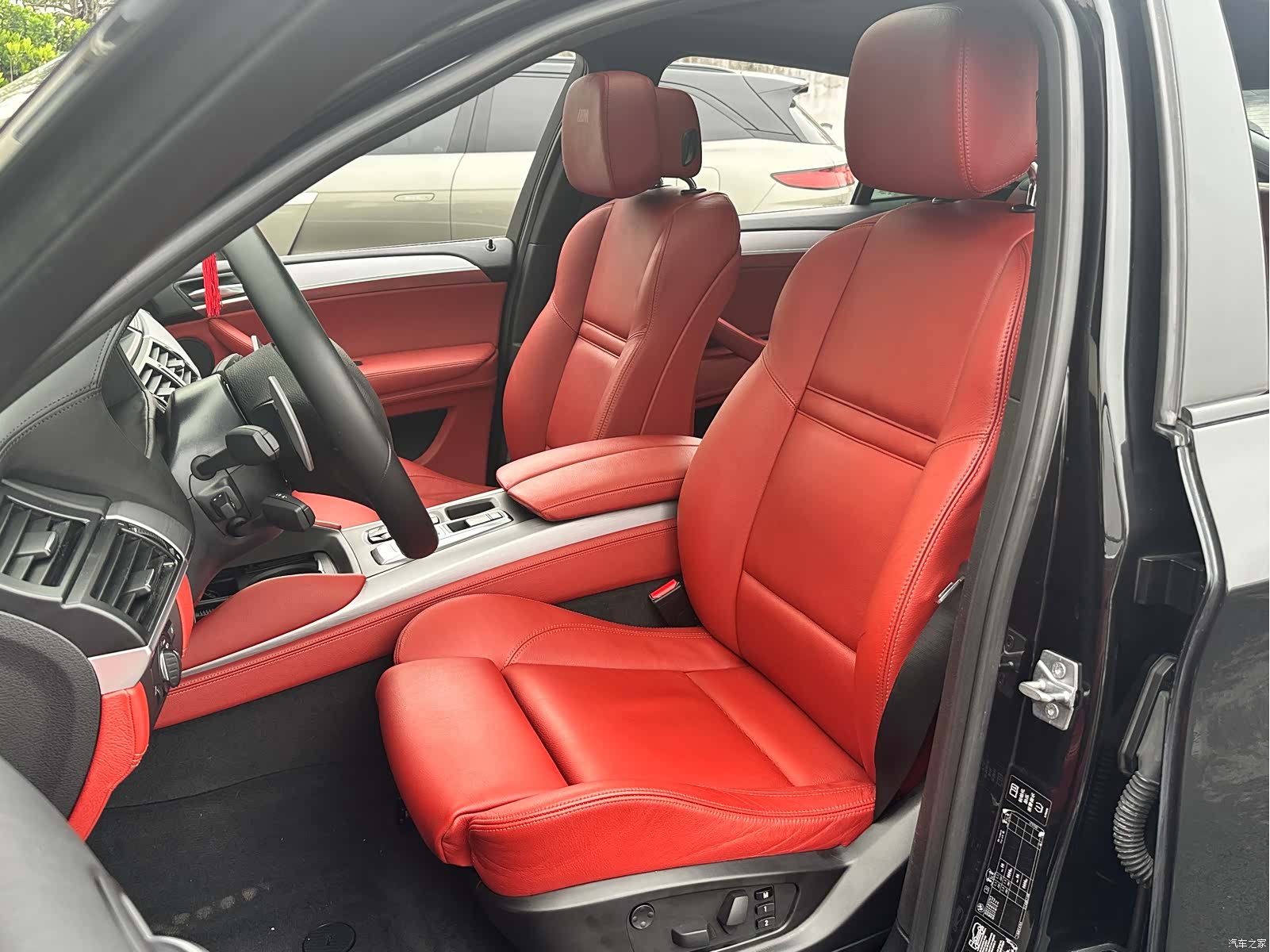 BMW X6, 2013 33