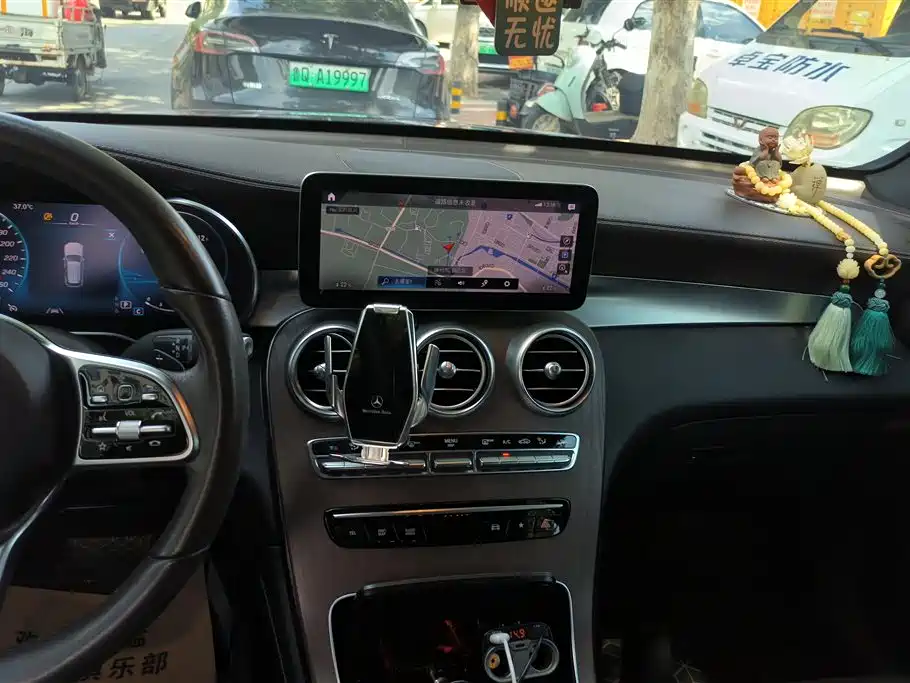Mercedes-Benz GLC Mercedes-Benz GLC