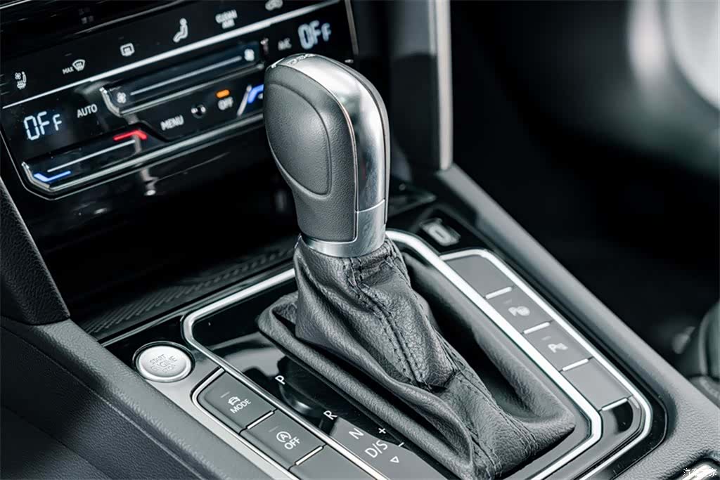Volkswagen CC, 2024 14