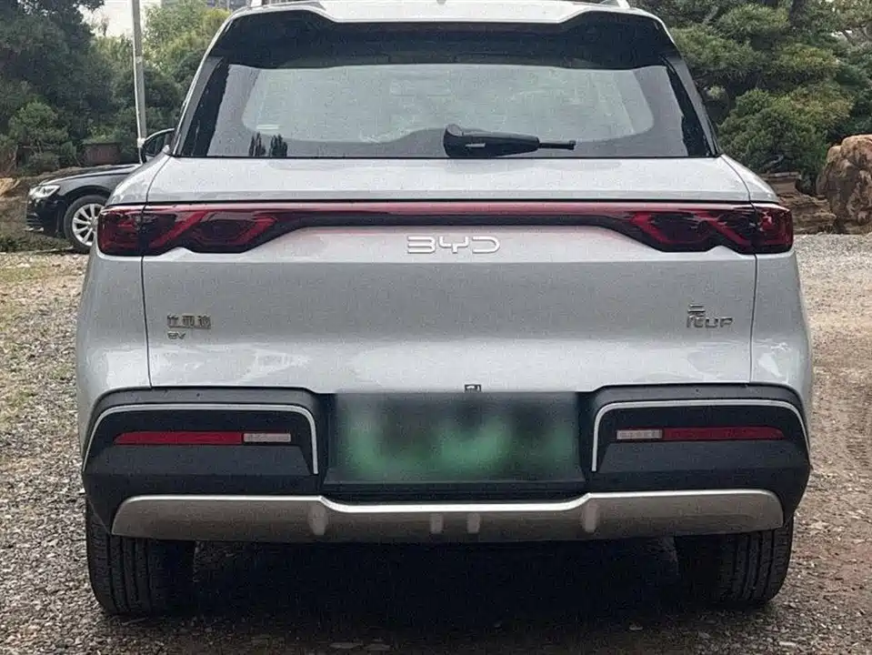 BYD Yuan UP