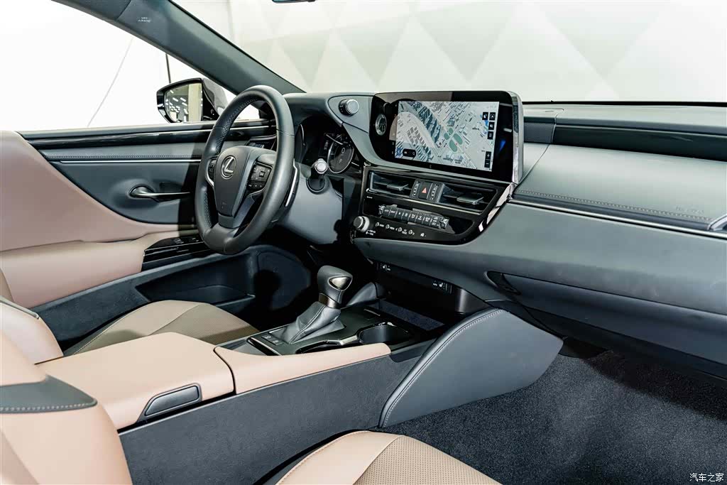 Lexus ES, 2024 17