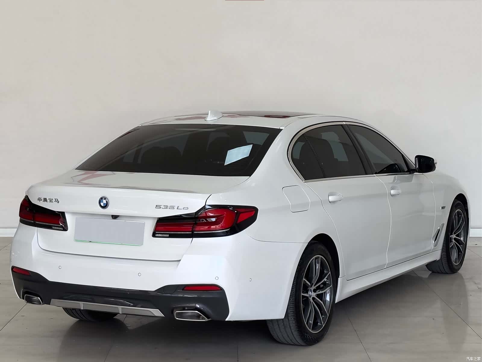 BMW 5 Series, 2022 7