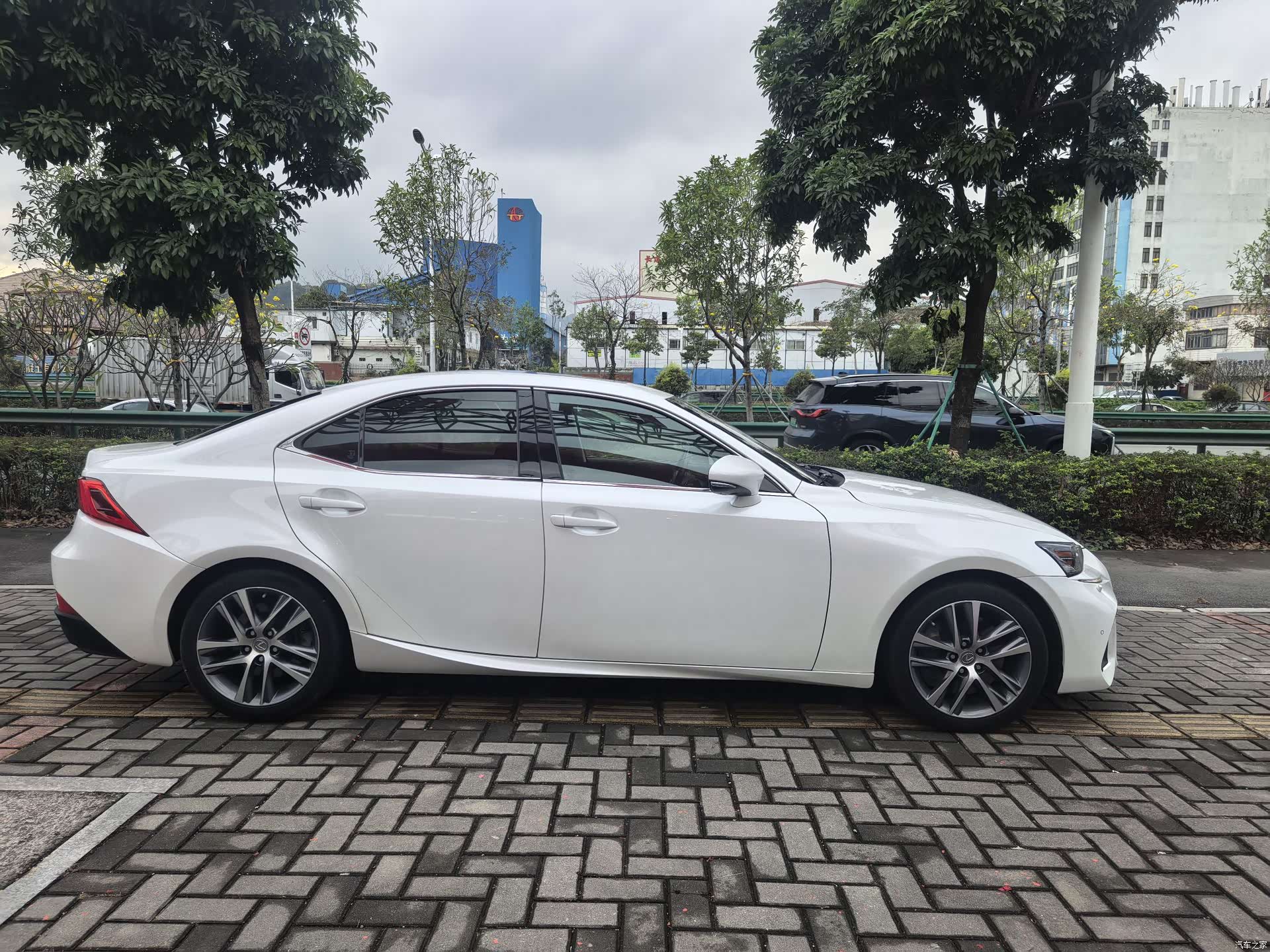 Lexus IS, 2018 4
