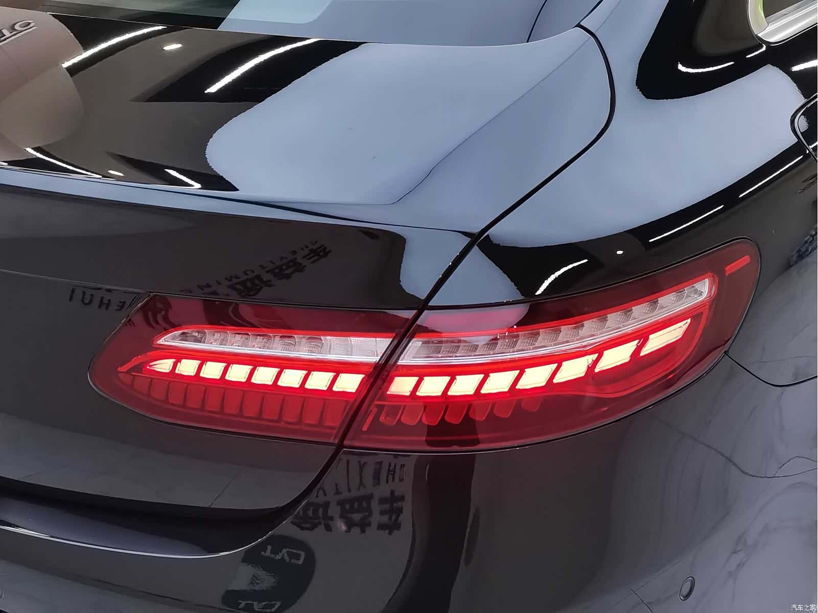 Mercedes-Benz E-Class, 2023 23