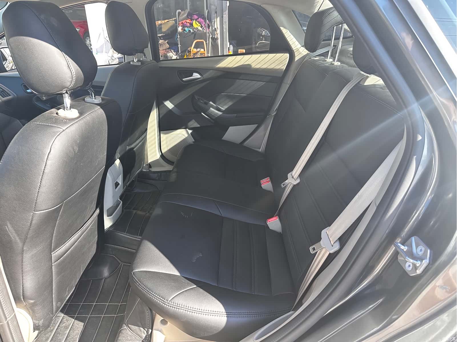Ford Focus, 2016 9