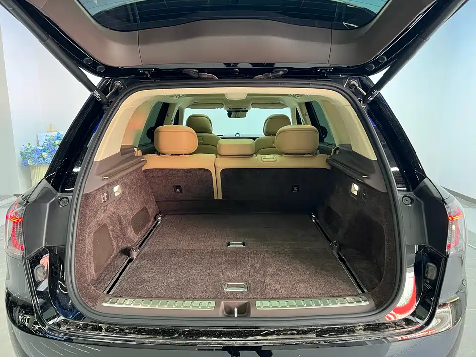 AITO Ask the world M9