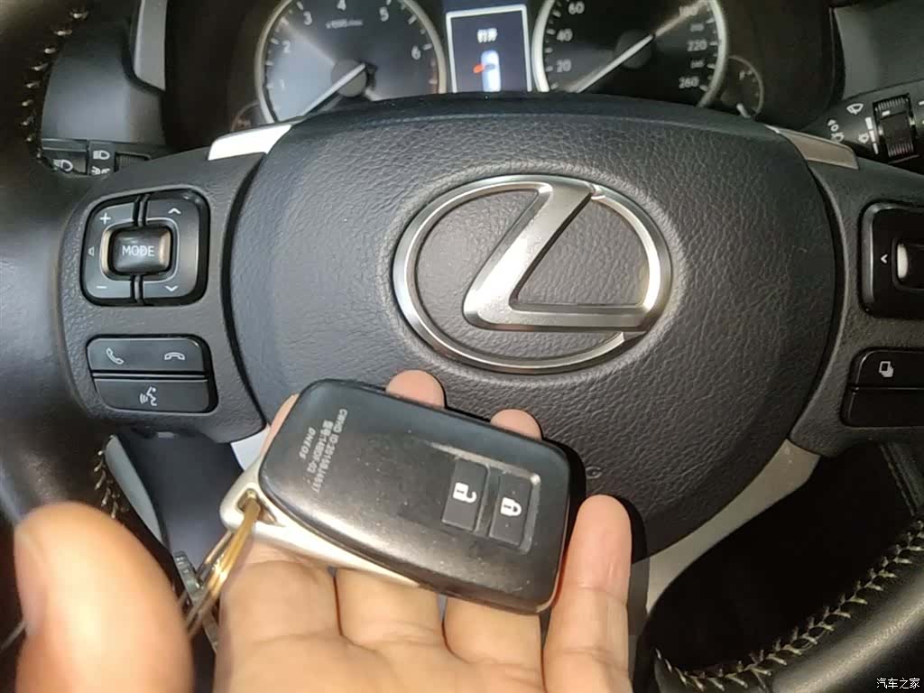 Lexus NX, 2016 9