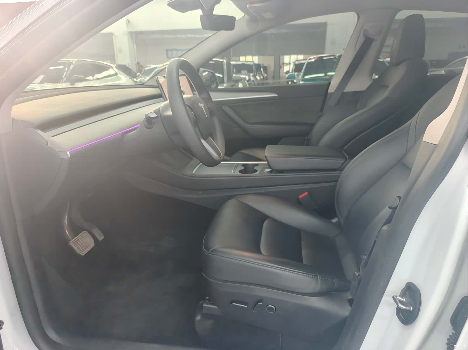Tesla Model Y, 2024 4
