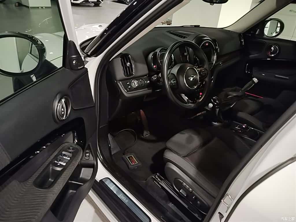 Mini Countryman, 2018 16