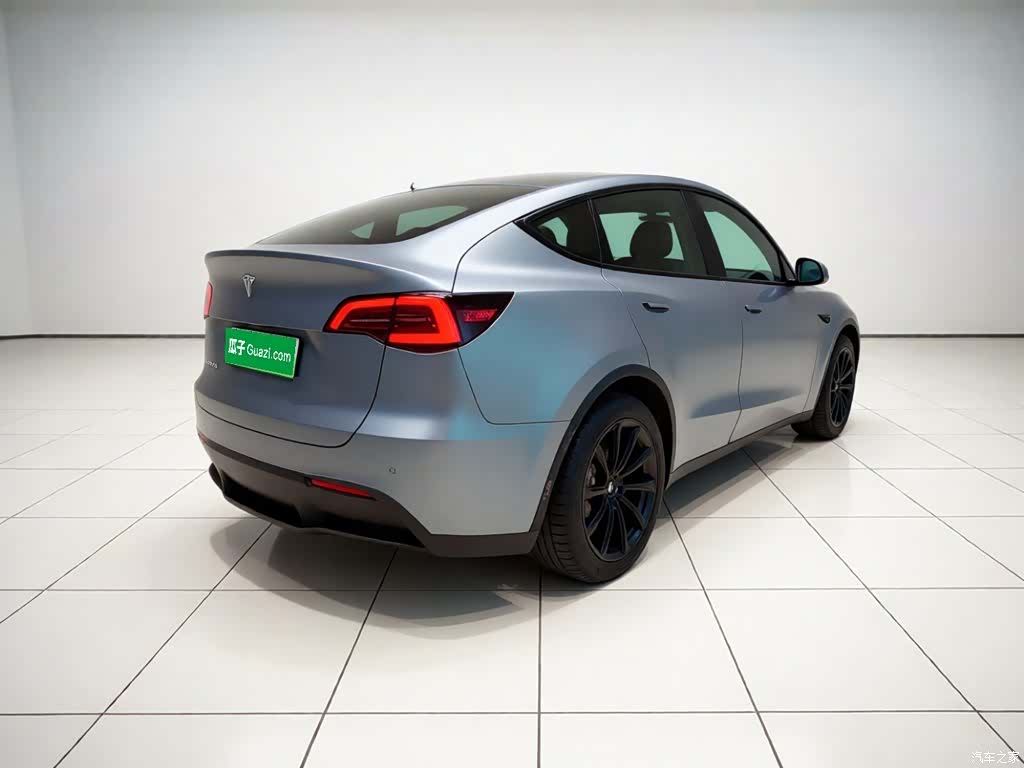 Tesla Model Y, 2022 6