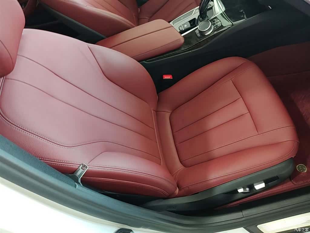 BMW 5 Series, 2018 24