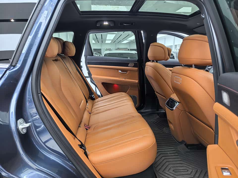 AITO Ask the world M7