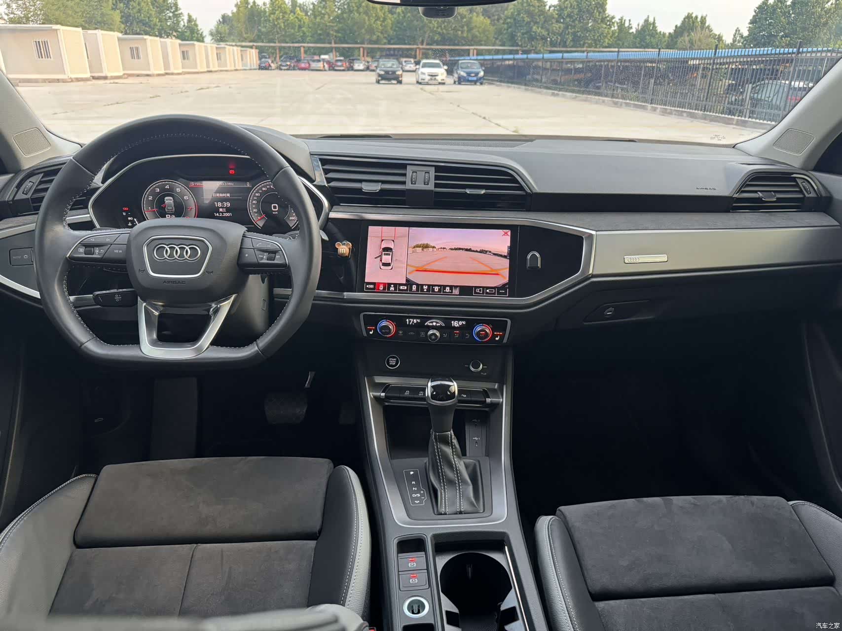 Audi Q3, 2022 10