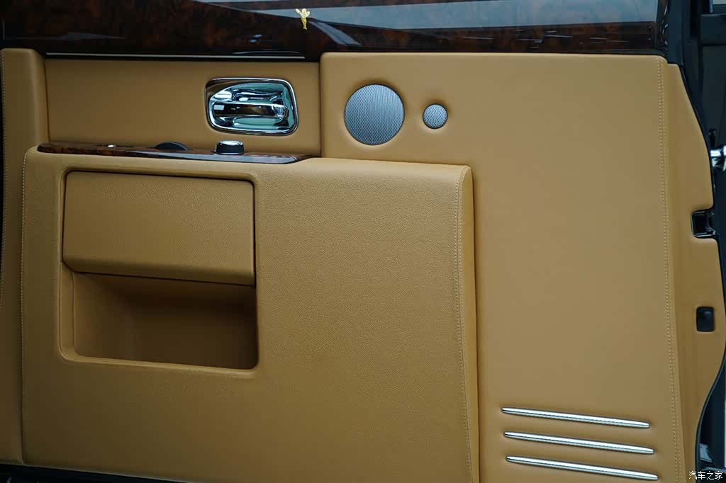 Rolls-Royce Phantom, 2011 17