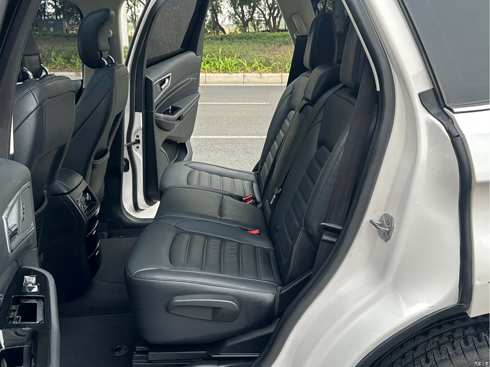 Ford Edge, 2015 12