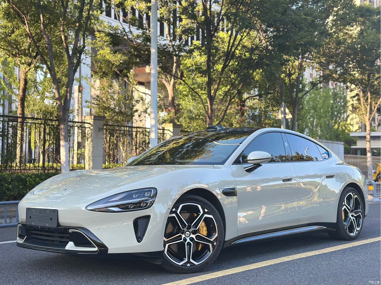Xiaomi SU7, 2024 1