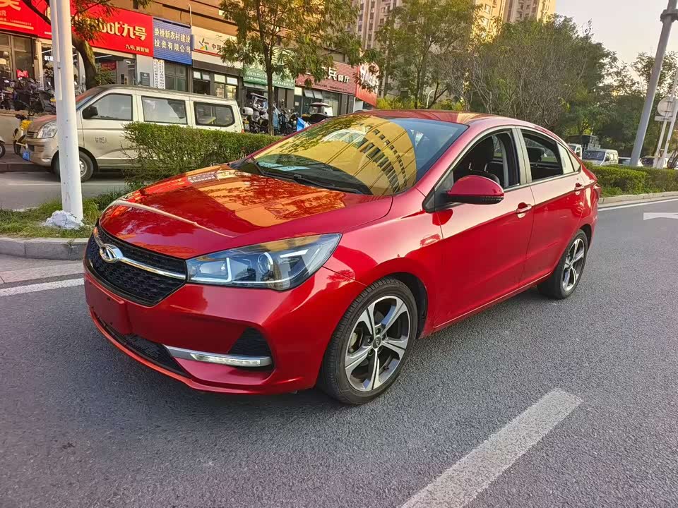 Chery Arrizo 5