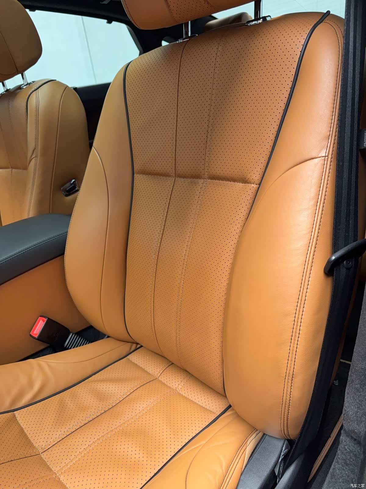 Jaguar XJ, 2013 32