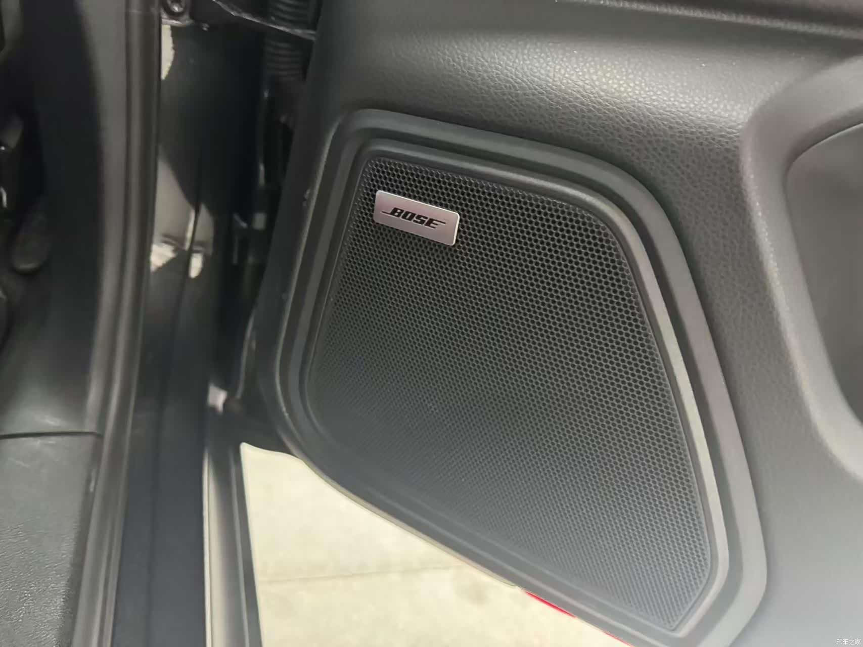 Porsche Macan, 2023 10