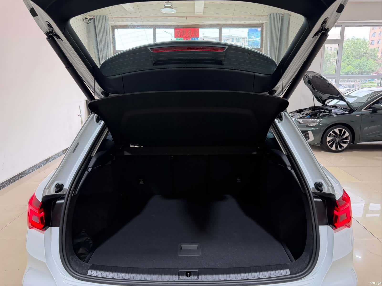 Audi Q3, 2023 24