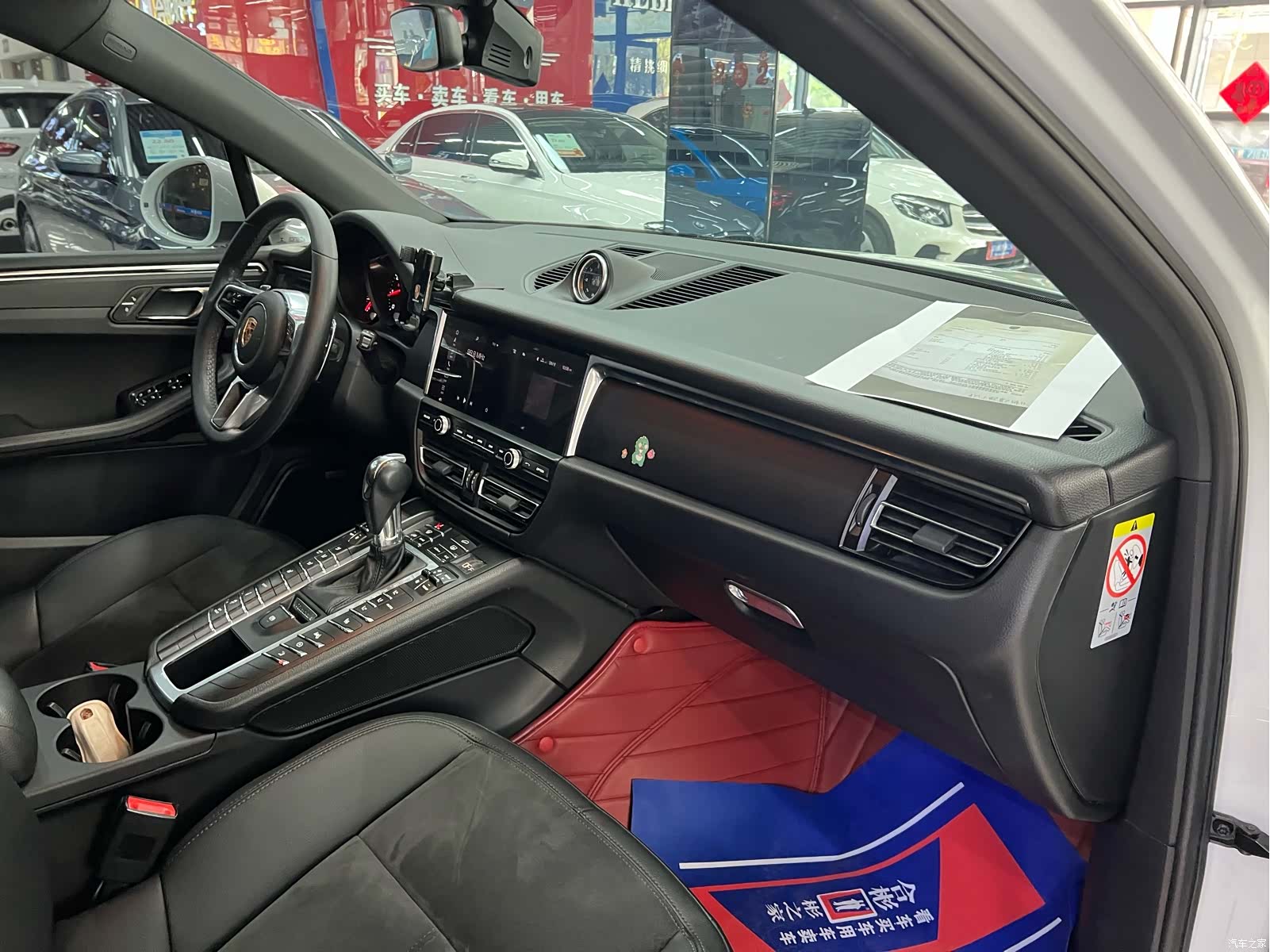 Porsche Macan, 2020 32