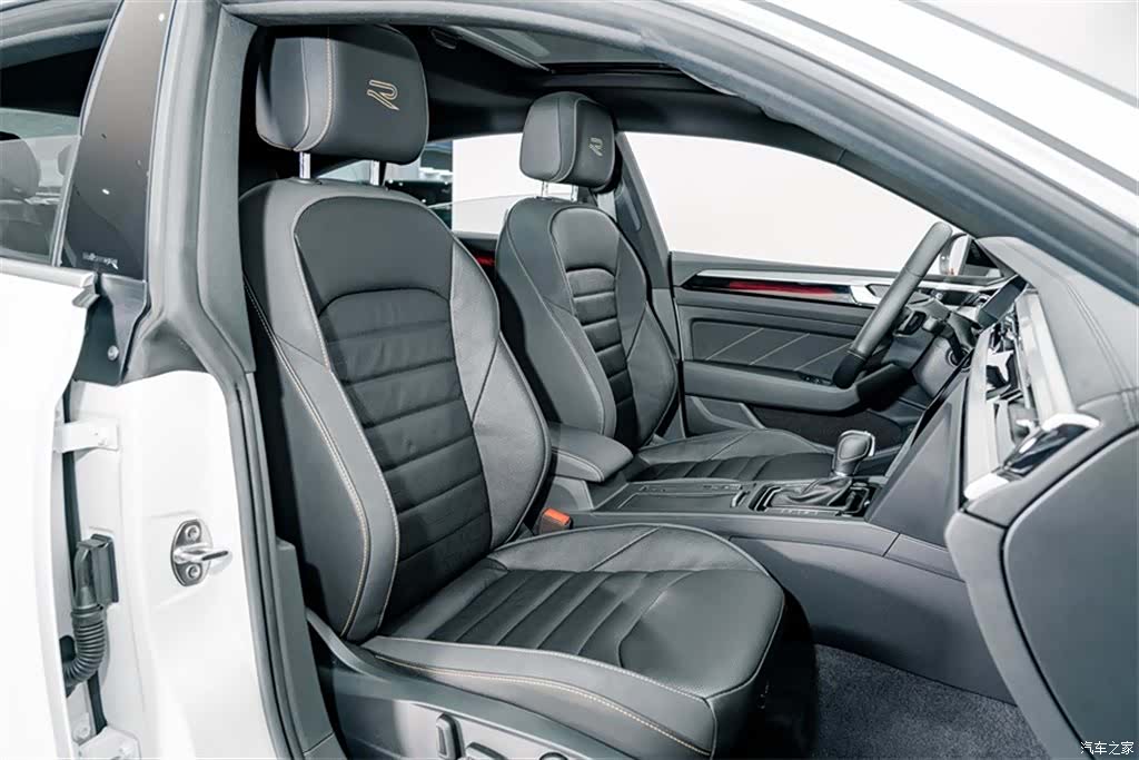 Volkswagen CC, 2024 18