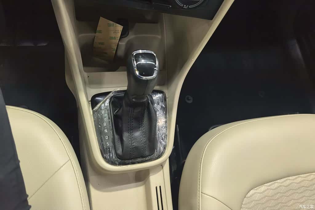 Skoda Rapid, 2014 16