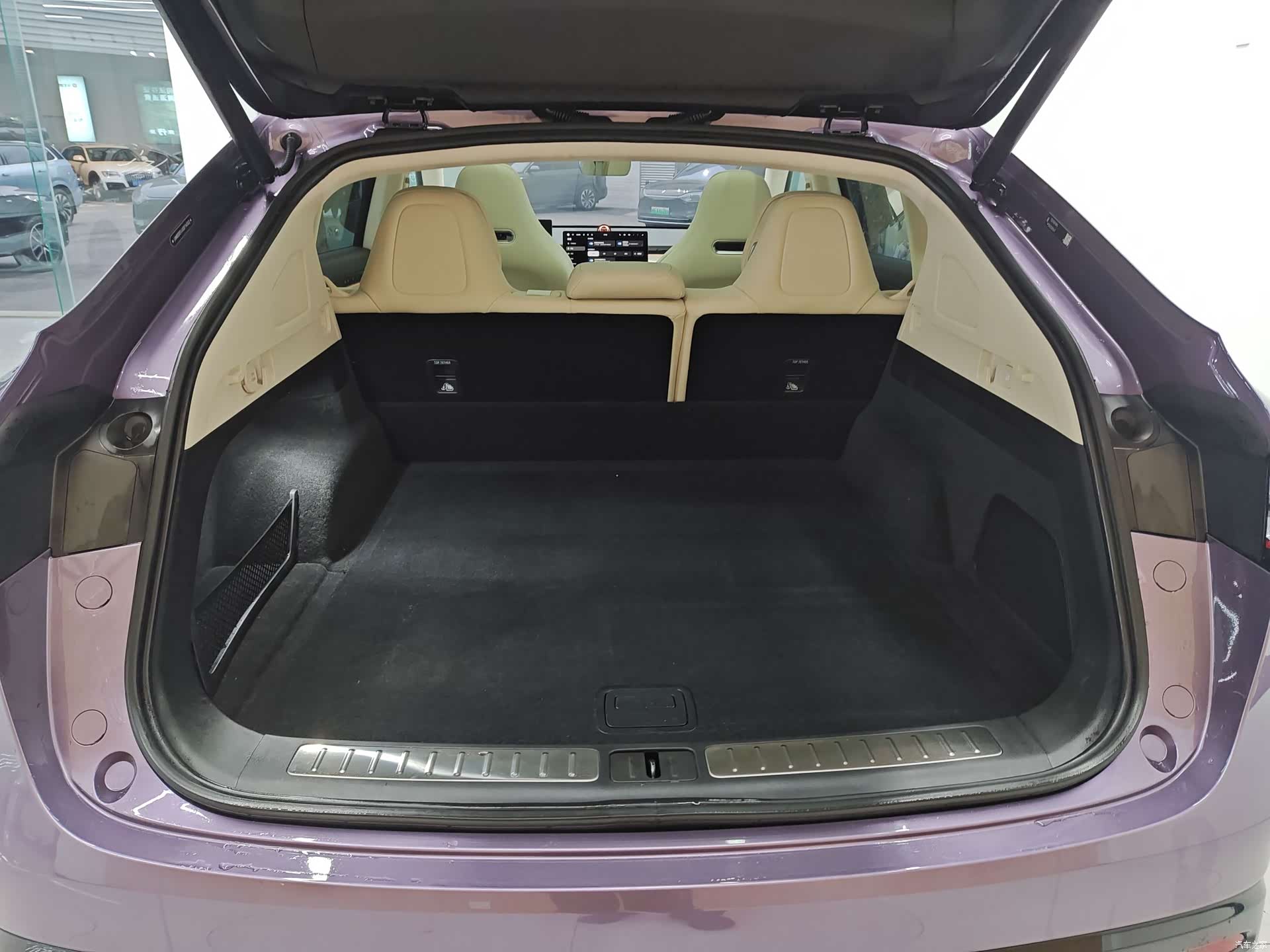 Luxeed R7, 2025 24