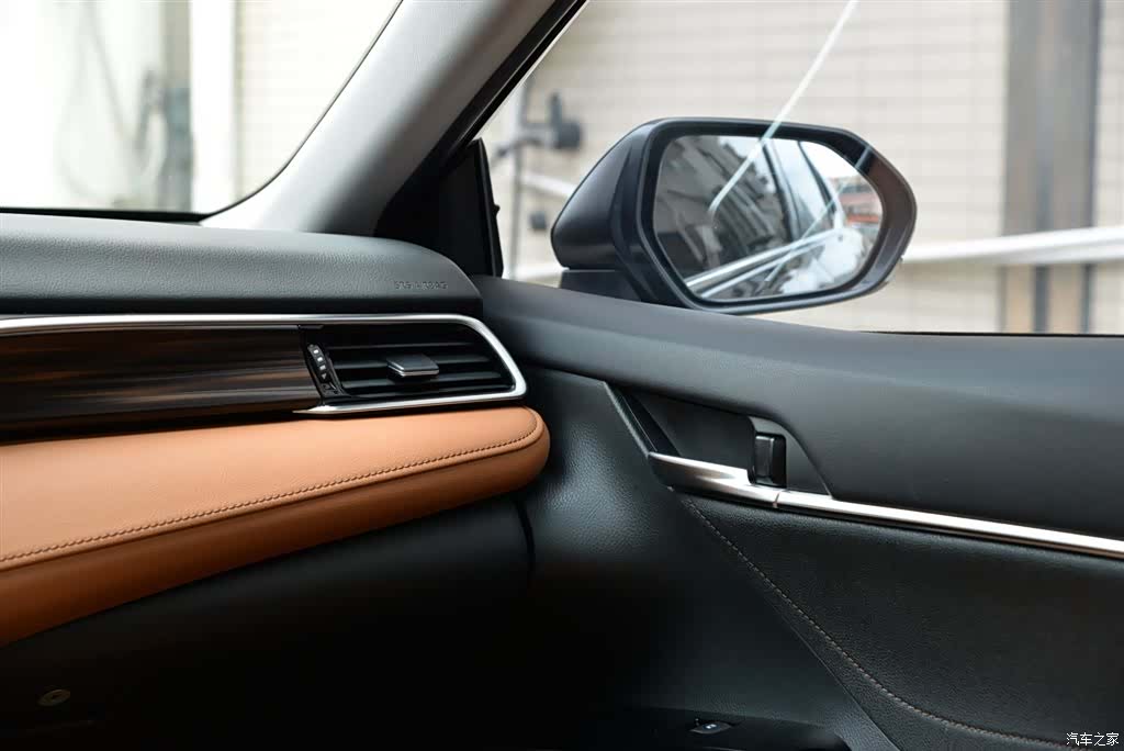 Toyota Camry, 2021 15