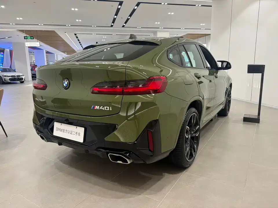 BMW X4 M40i