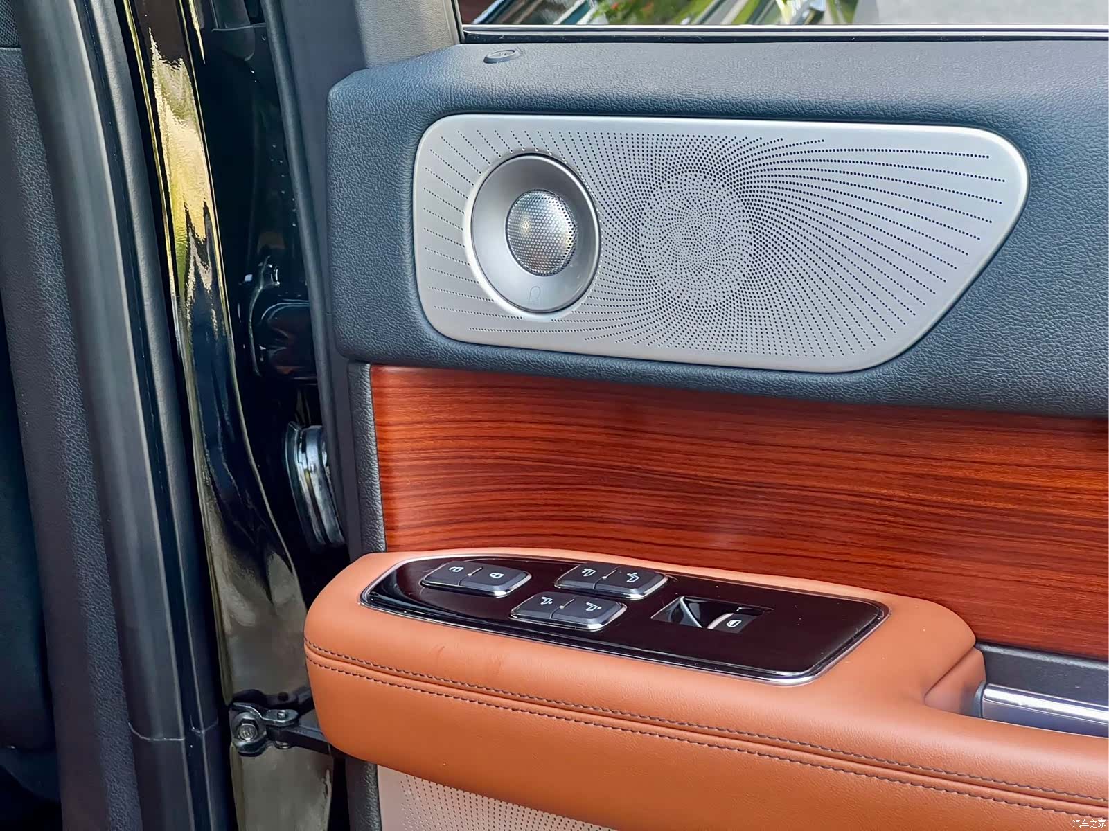 Lincoln Navigator, 2020 20