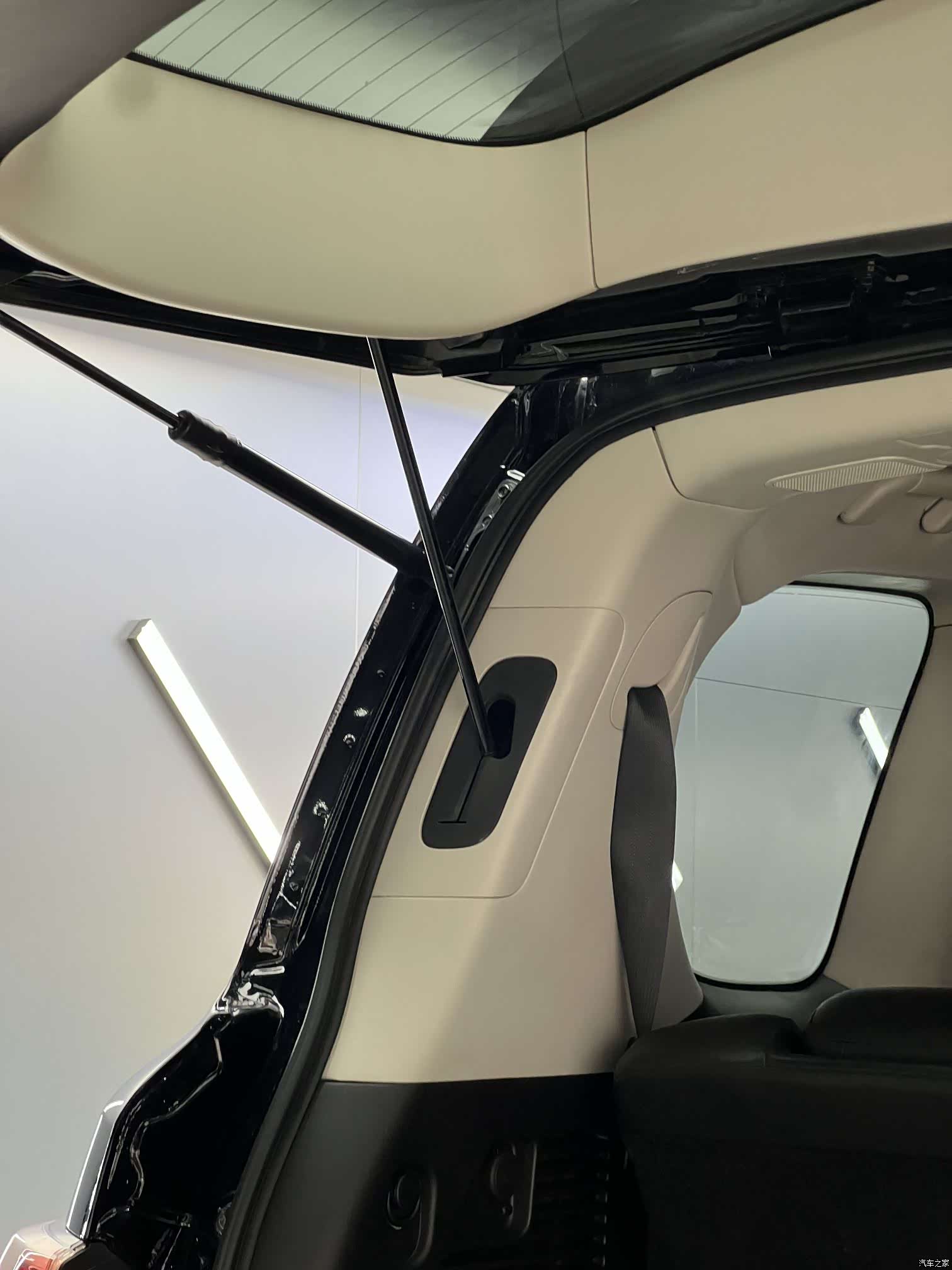 Infiniti QX56, 2014 10