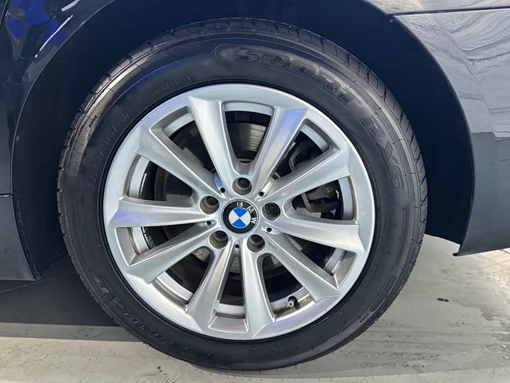 BMW 5 Series 2014 520Li dian ya xing