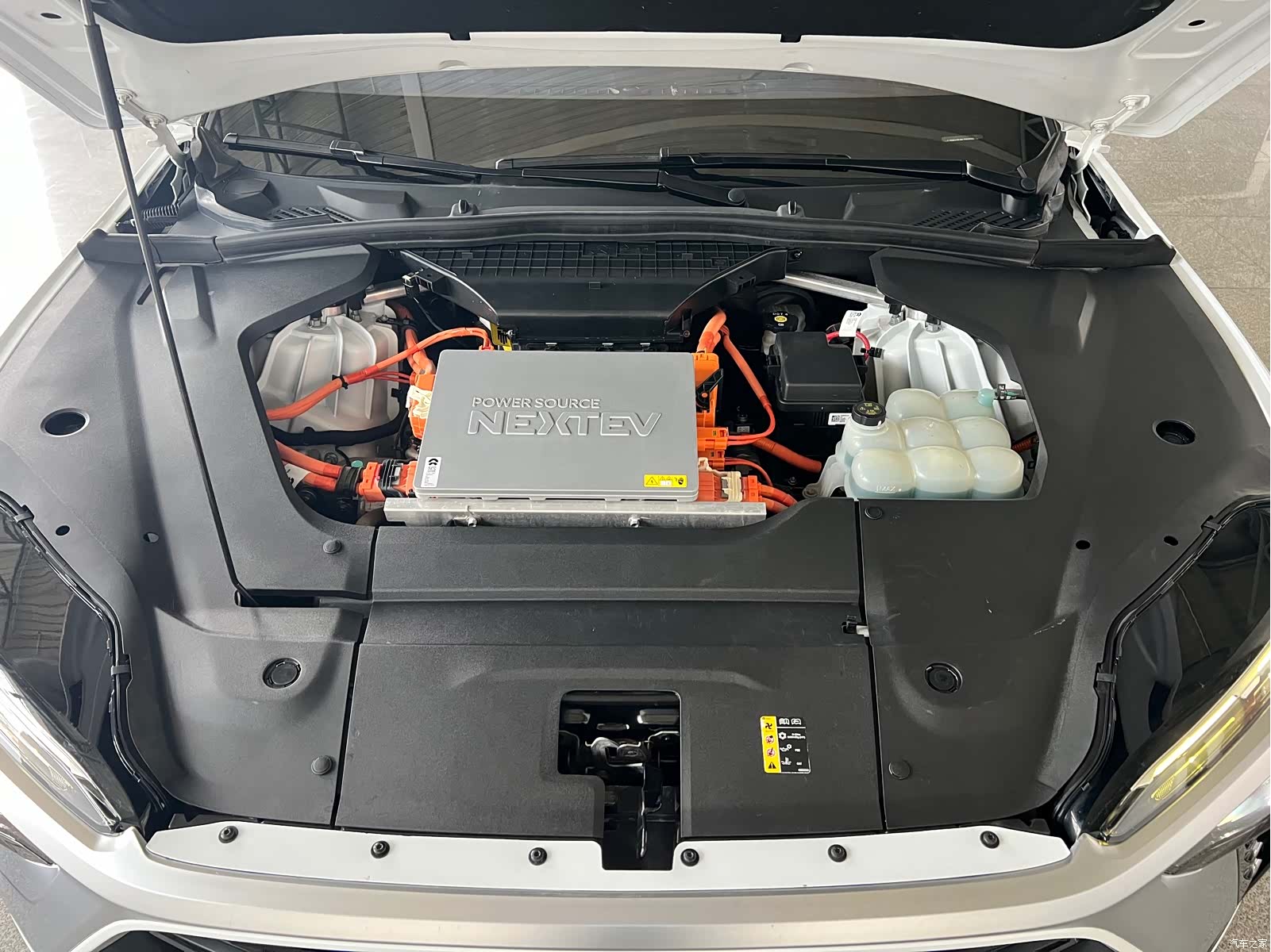 NIO ES8, 2020 22