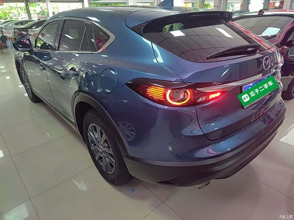 Mazda CX-4, 2022 все фото