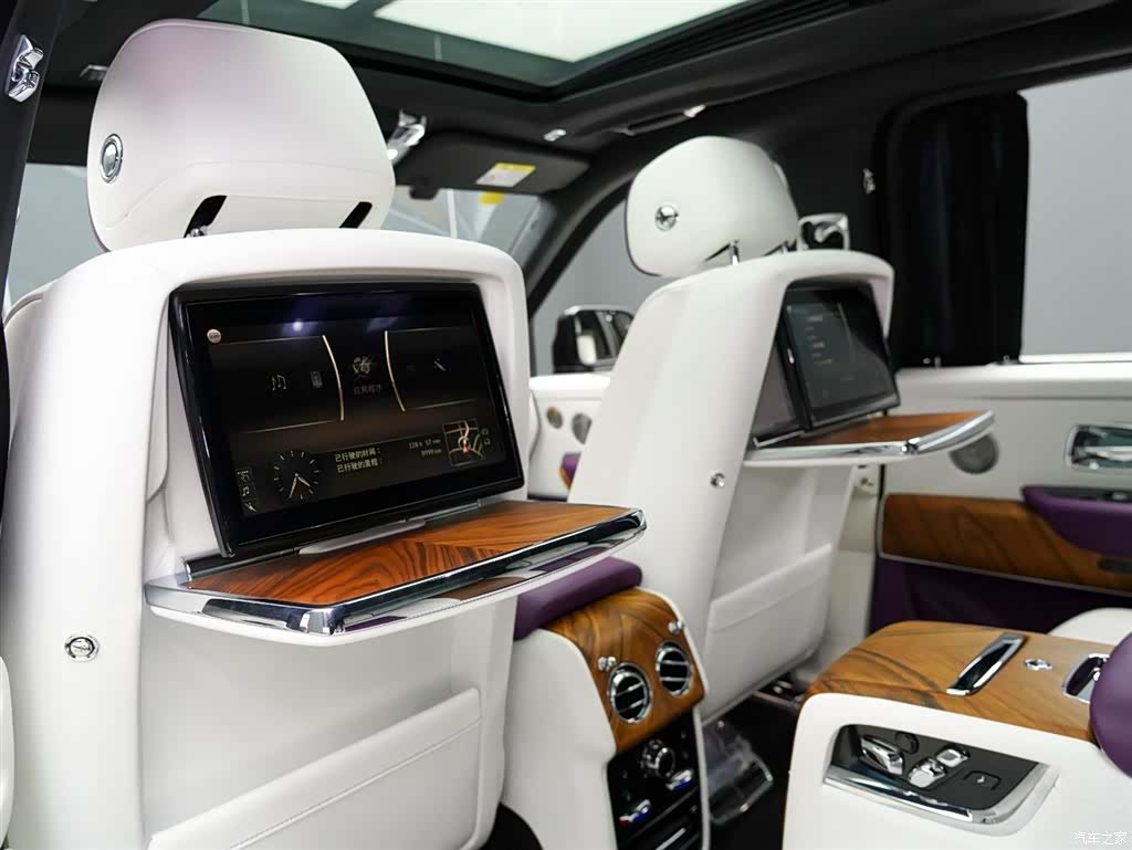 Rolls-Royce Cullinan, 2019 15