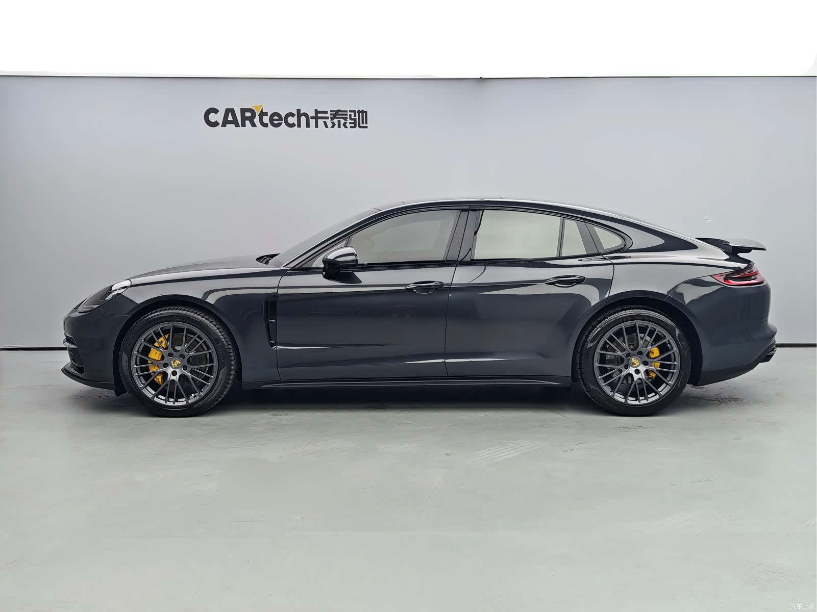 Porsche Panamera, 2017 2